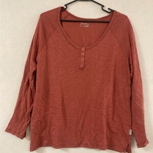Eddie Bauer Women’s Medium Orange Long Sleeve Snap Buttons Scoop Neck